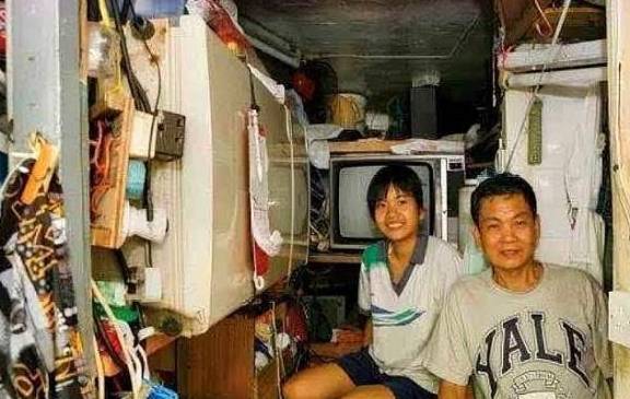 为何香港人宁愿蜗居在小房子里，也不愿去内地发展？原因比较真实
