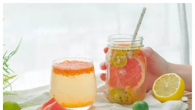 如何正确的剥橙子 aa01a31bc5964aee80716340f1816e2a.jpeg