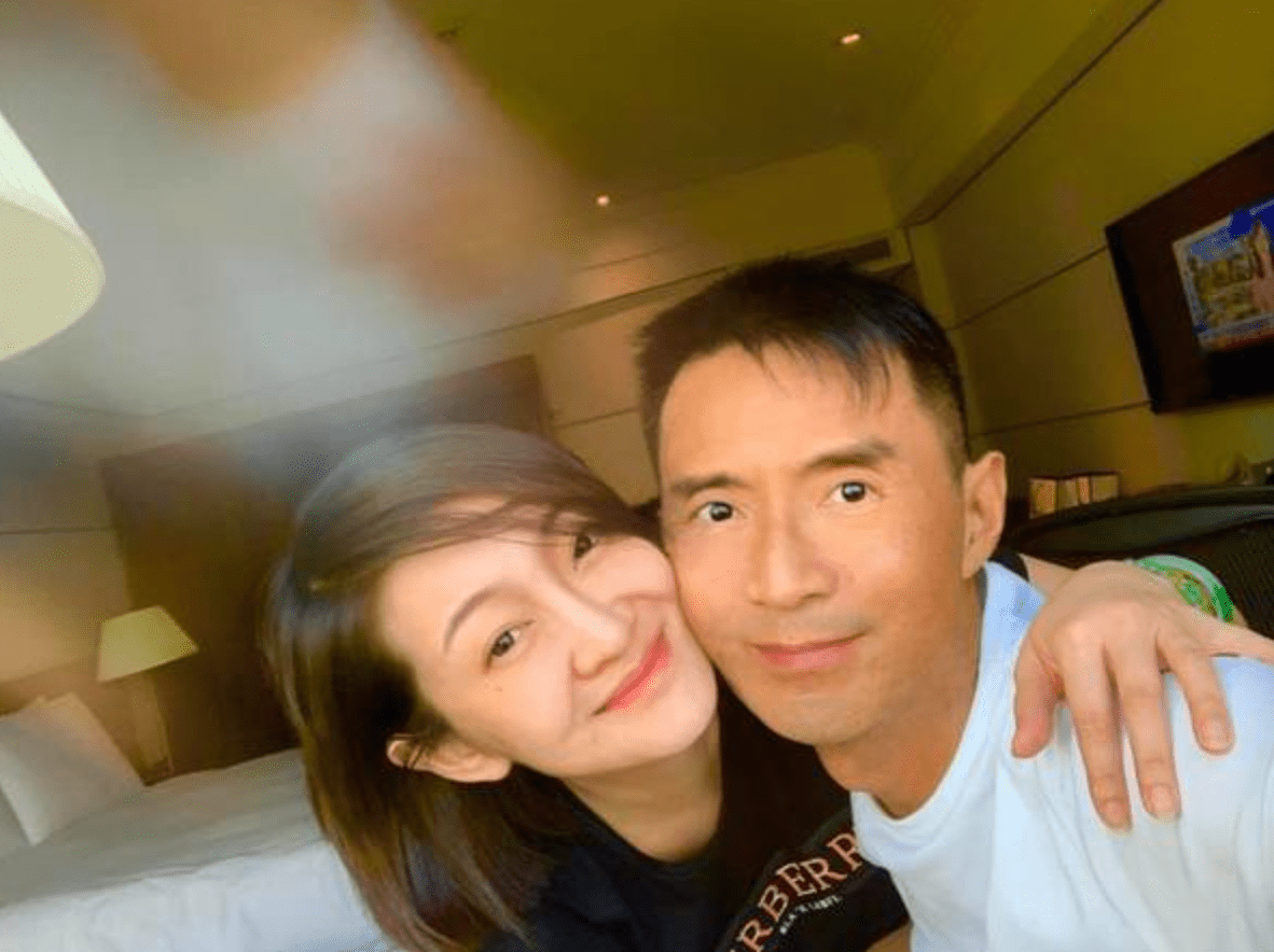 90年代林利以林立洋的名字往台湾发展的时候,曾经风靡一时,陈贞均当时