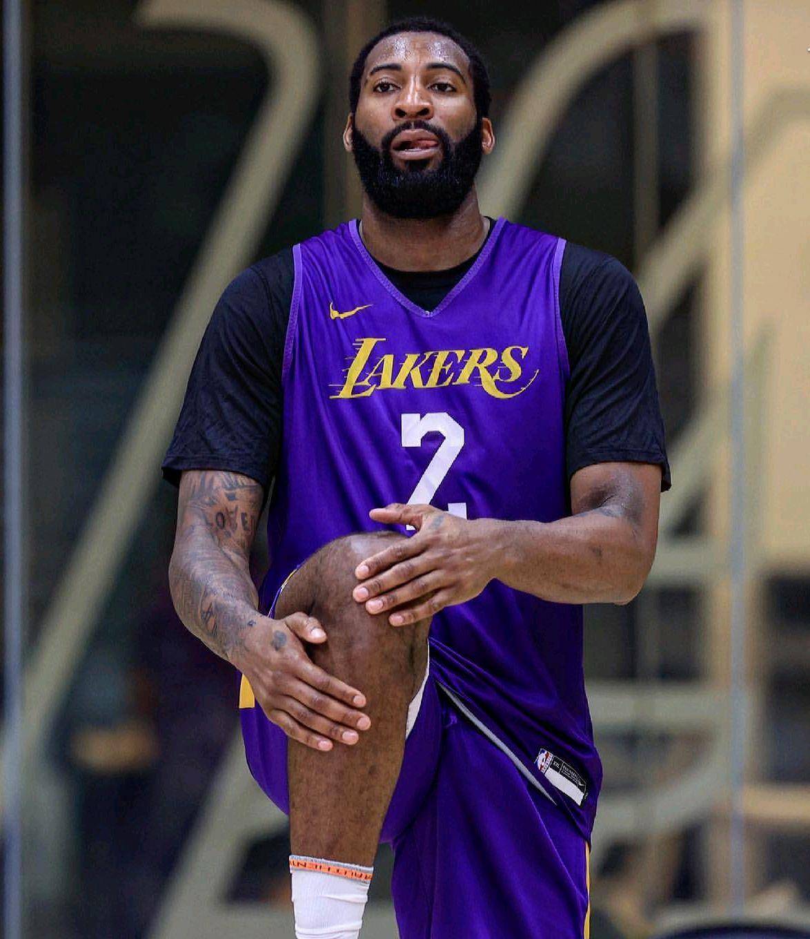 詹姆斯伤情更新最新 eed514d41b074bb5b02bb0472c311a61.jpeg