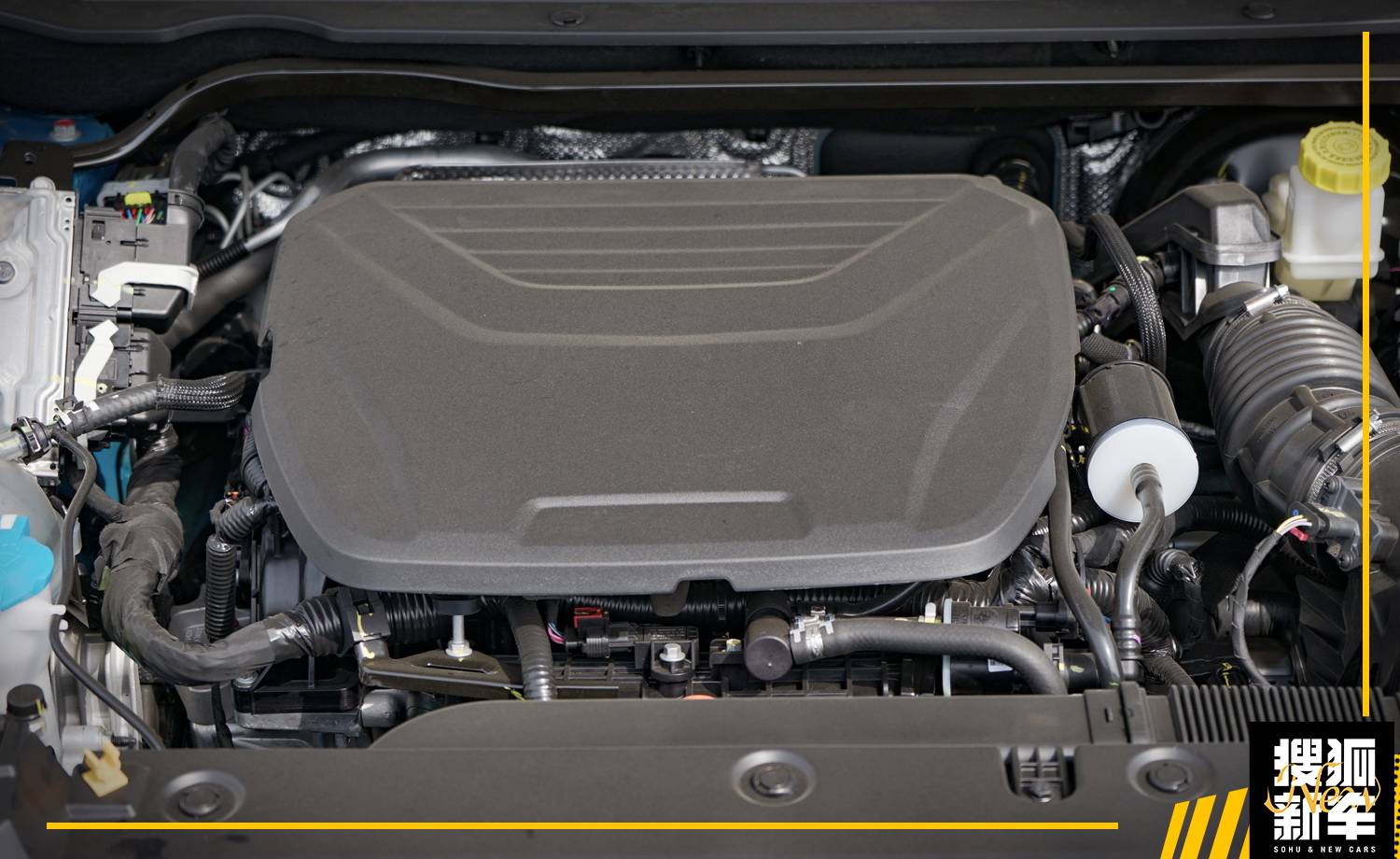 哈弗赤兔的1.5t发动机,其中最大功率为184马力,峰值扭矩为275牛·米.