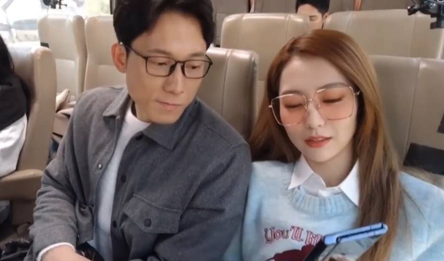 洗手做羹汤的方磊,她心里突然很内疚,觉着自己仗着方磊的喜欢_李元韬