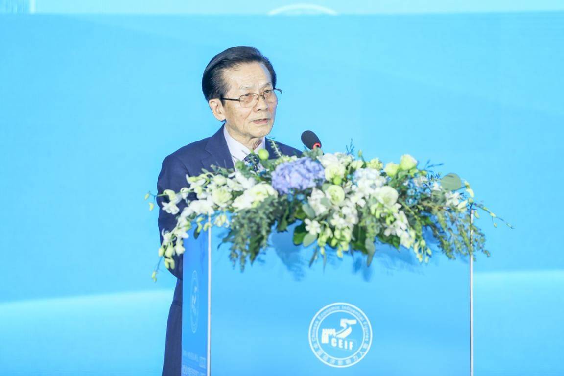 河南金花健康集团董事长刘俊涛荣膺2020中国经济十大创新人物大奖