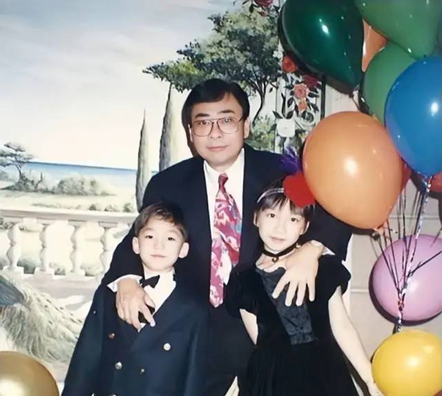 2021年离世的21位名人,港台有十位,最小的21最大的96_李小龙