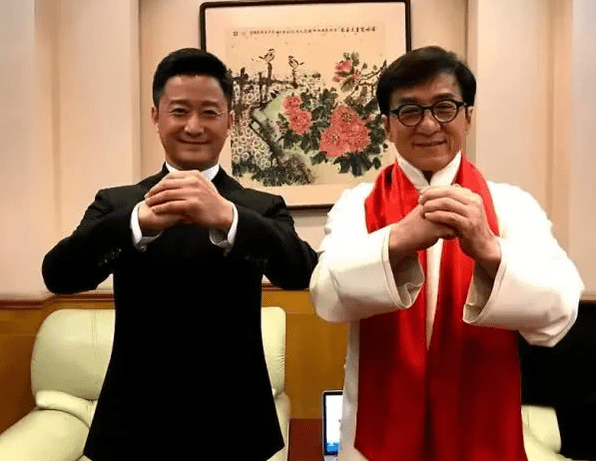 学吴京“砸家产”当导演拍片，首映票房仅170万，惨成炮灰