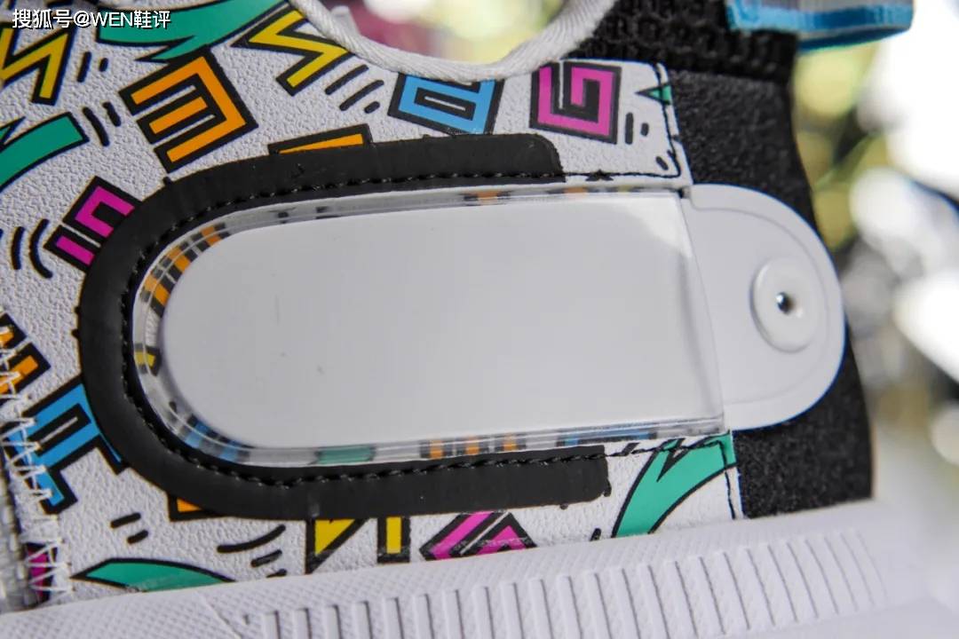 3大顶级科技加持还可自主diy?安踏-轻狂2代太香了!