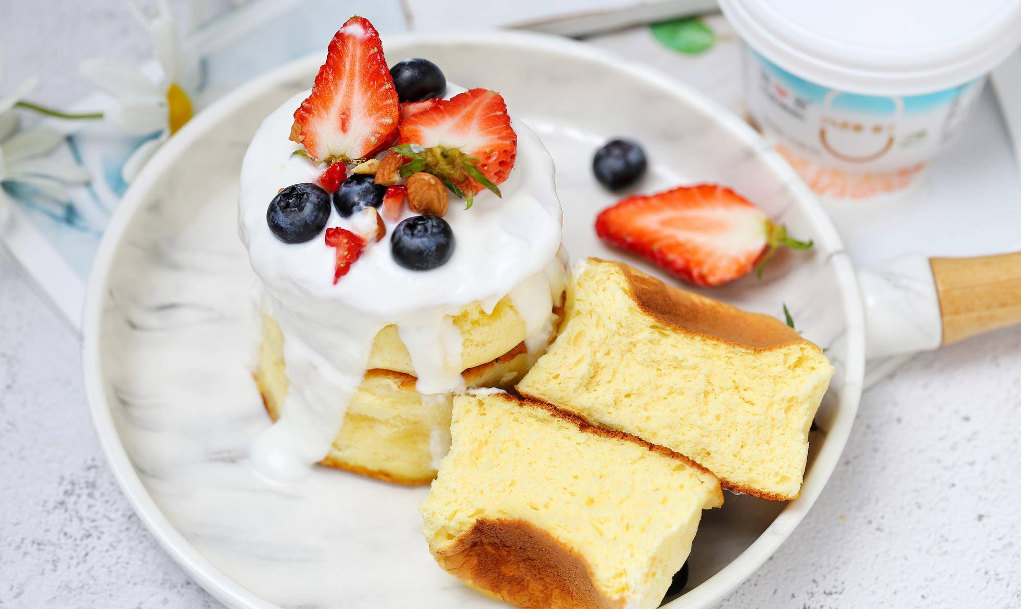 无需烤箱和模具用平底锅做出加厚蛋糕细腻香甜放两天依旧暄软