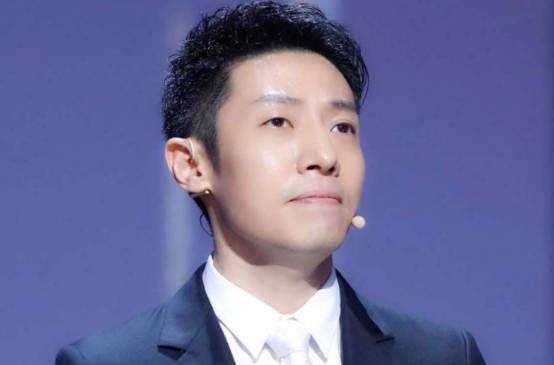 全国校草排行榜_全国公认十大校草排行榜,第4名被封为“国民校草”,榜首是他
