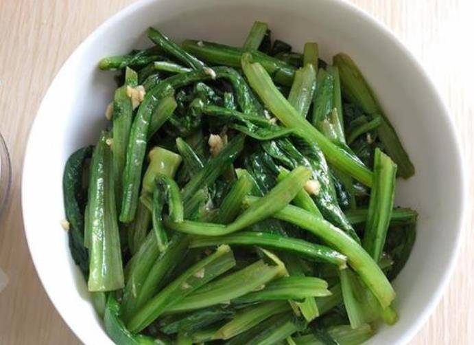 失眠最怕这盘菜每天炒一盘做法简单失眠好了一觉睡到天亮