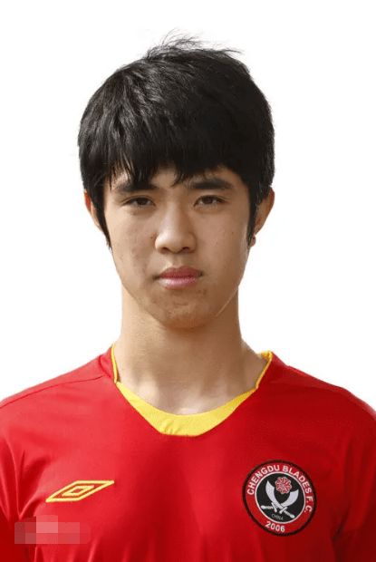 球迷:技术还行,就是负面情绪比正面多_李建滨