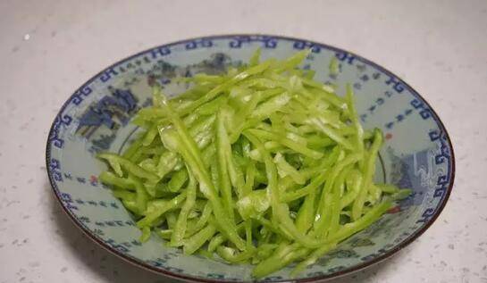 土豆丝怎么烧才脆 7c29317aa73b47279fd42c0ab14bf9ca.jpeg