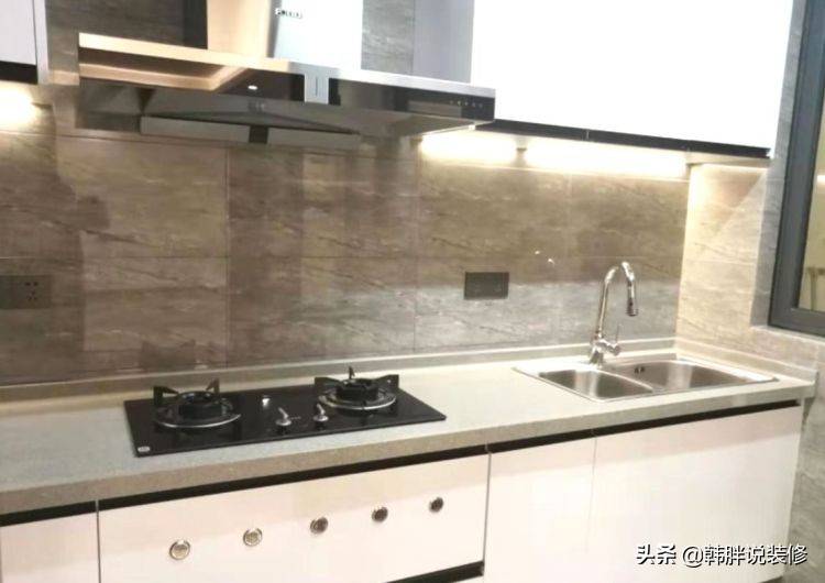 厨房热水器多宽 c009f19419294c37abcbebdf972f59b5.jpeg