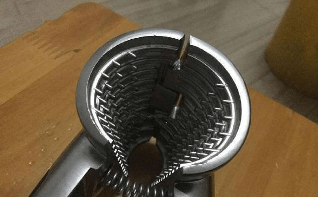 原创女友同事送的她说是用来夹核桃我不太懂请网友们来看看