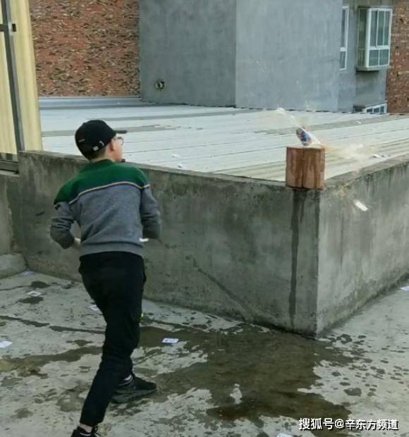 小李飞刀武功排行榜_小李飞刀5大高手武功排名:上官金虹垫底,李寻欢第三,第一太强(2)