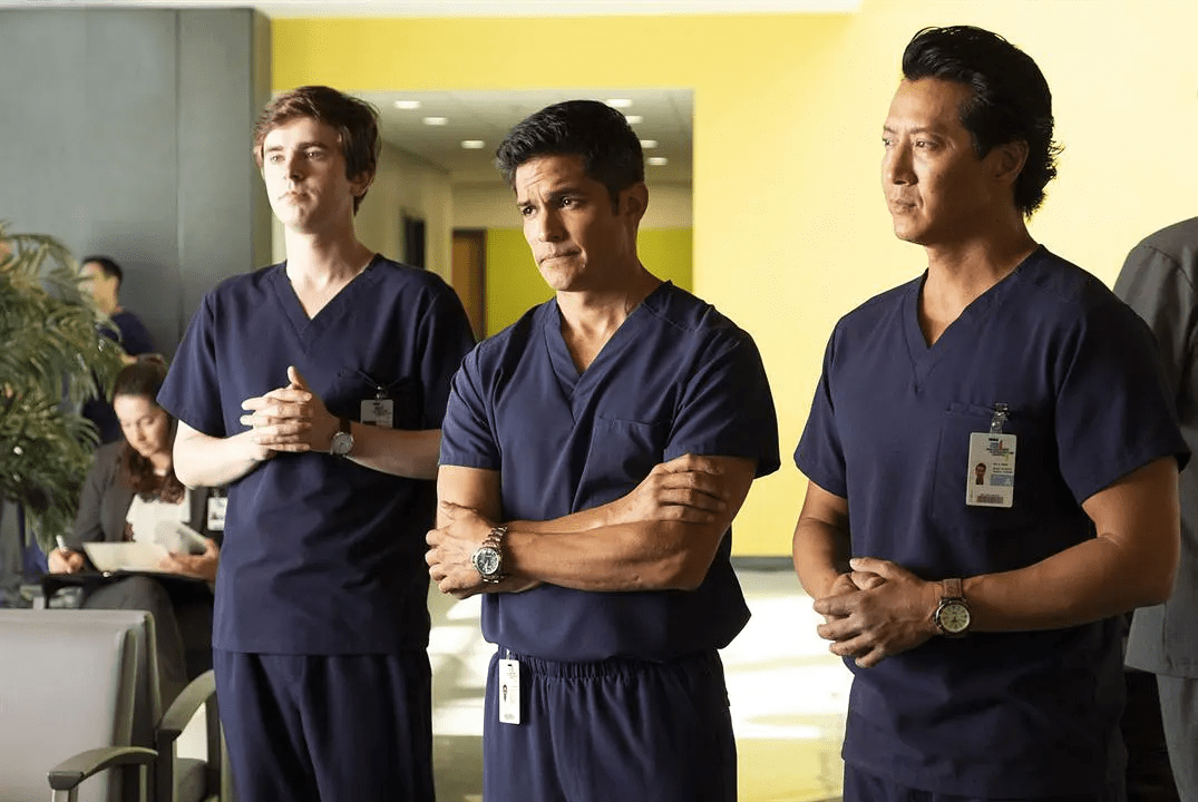 良医:梅医生领盒饭,评分从9.2跌至7.4,这杯绿茶功不可没