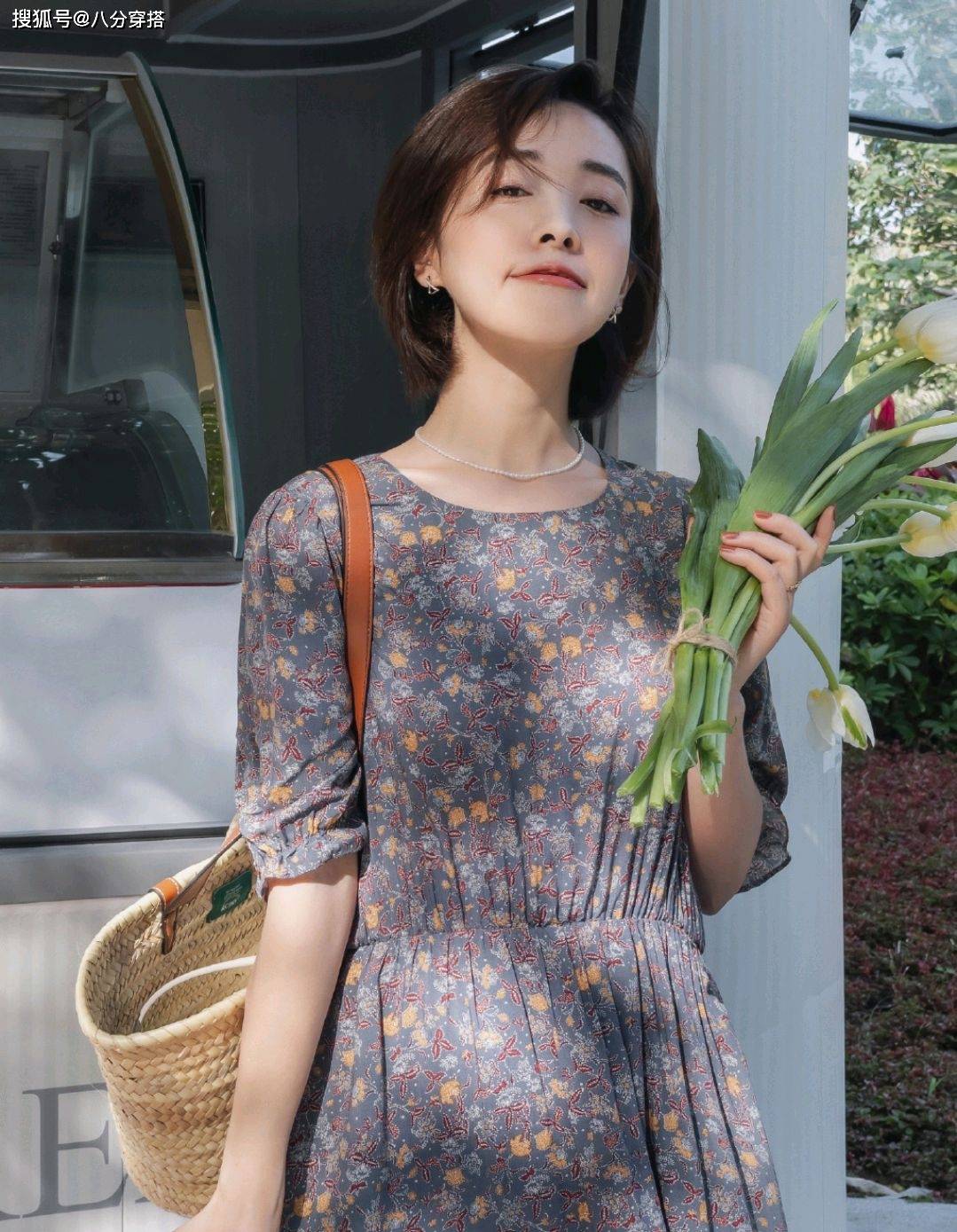 怎么穿旗袍不土气 d206eaedc3f3432c9cfaa2d12835da5f.jpeg