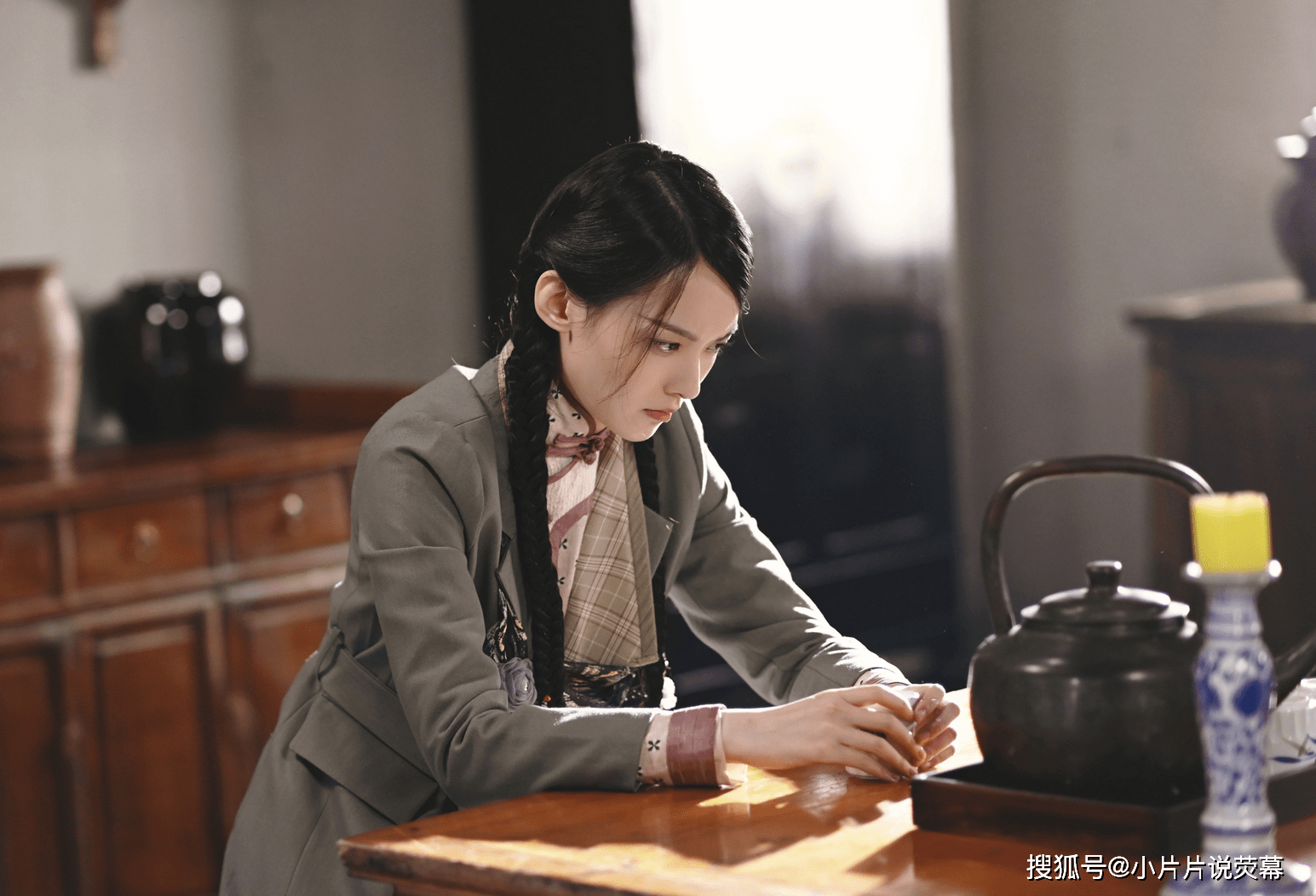 小青和莲玄也一直都纠缠不清,小青原本是一只蛇妖,但是她却喜欢上了莲