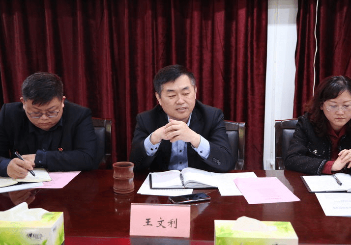 济南市历下区发改局召开市级服务业创新中心企业座谈会