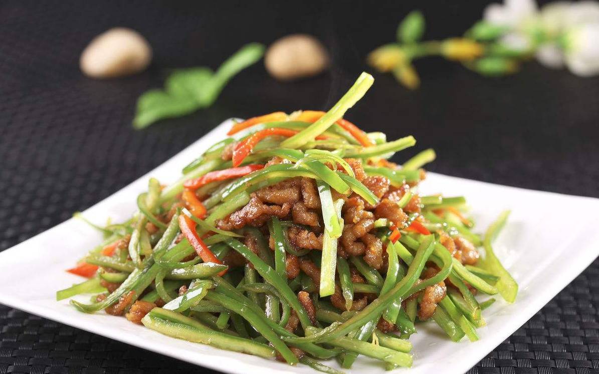 炒肉丝怎么才嫩滑好吃 2848326f391e4d6e8e7656064e9e8aca.jpeg