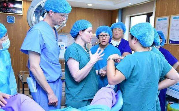 为何有些孕妈喜欢男医生接生?原因很简单,几个优势你得承认_孕妇