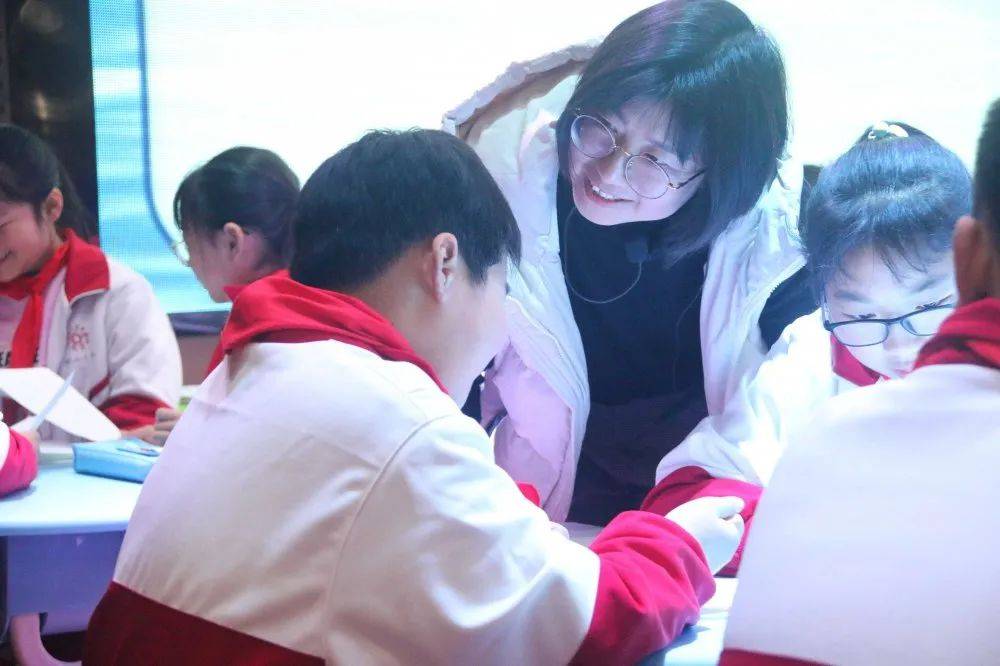 南通市通州区举办小学数学四年级教师课堂教学专题培训"_发展中心