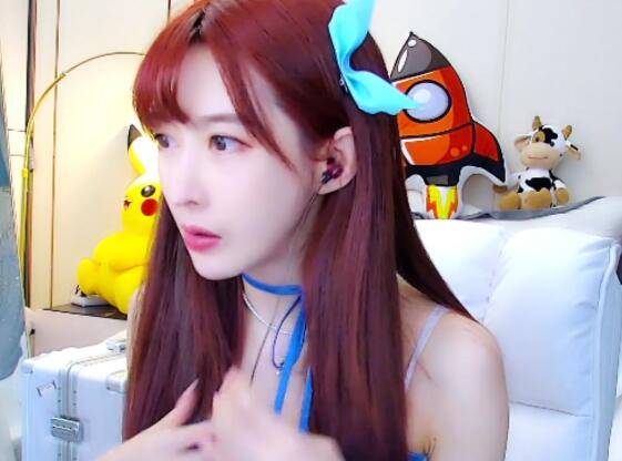 斗鱼女主播要价离谱 93万只配牵手 3万约会一天还要让对方加钱_王羽杉