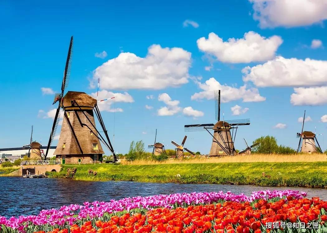 风车也是世界遗产！荷兰最著名的小孩堤防的风车美景！