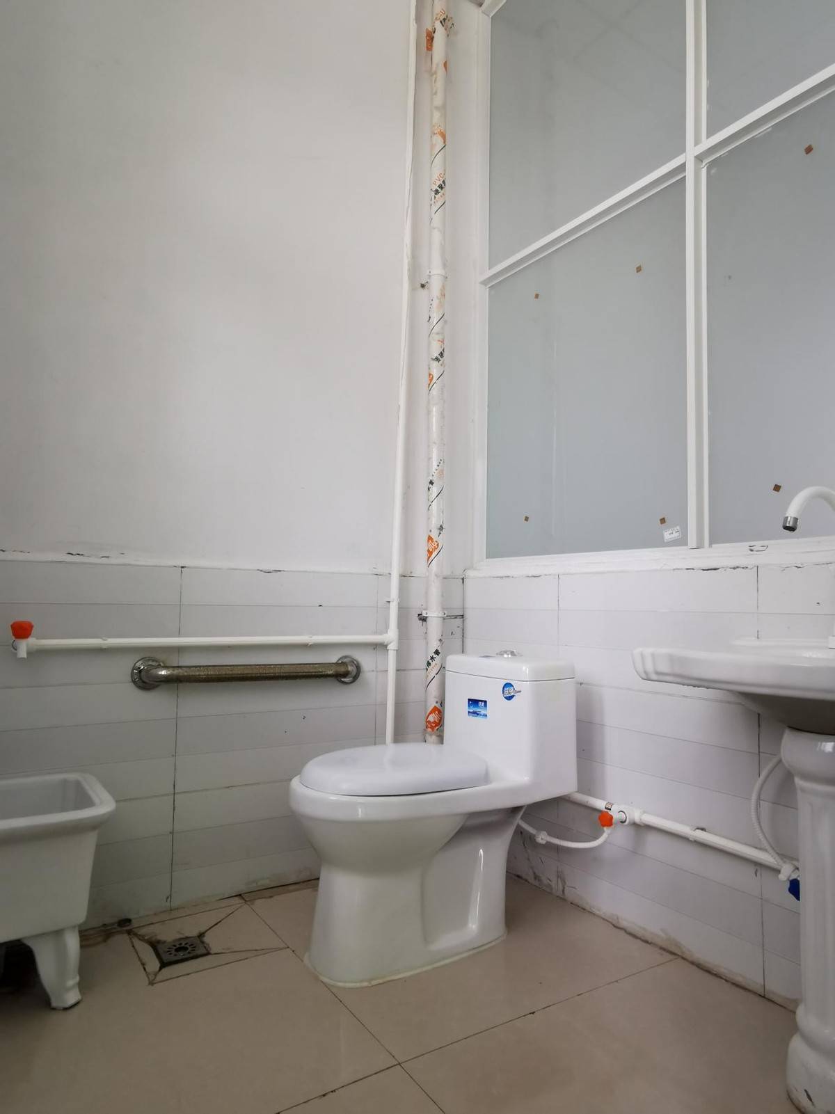 幸福之家养老服务中心让闻集敬老院这个春天靓起来