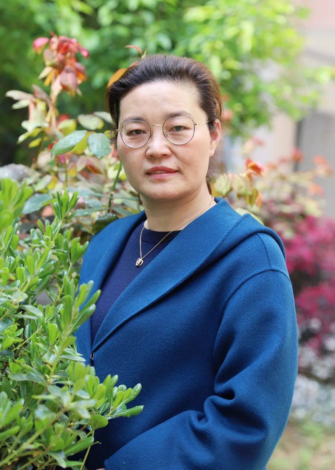 陈艳丽老师郭阳阳,八年级语文组长,班主任,中共党员,多次荣获省,市级