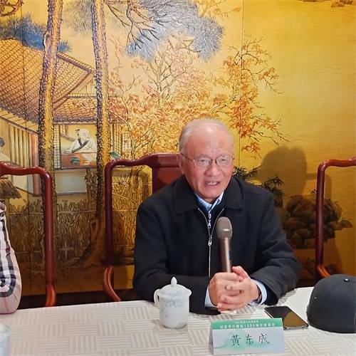 首届江南诗歌节纪念李白诞辰1320周年座谈会在南京愚园举行