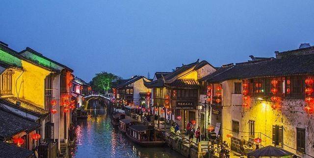苏州有一古街，曾在《红楼梦》现身，被评为“中国历史文化名街”