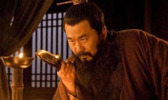 刘去也算是一方诸侯了,家财万贯,锦衣玉食,要说他不缺钱,也没有军队要