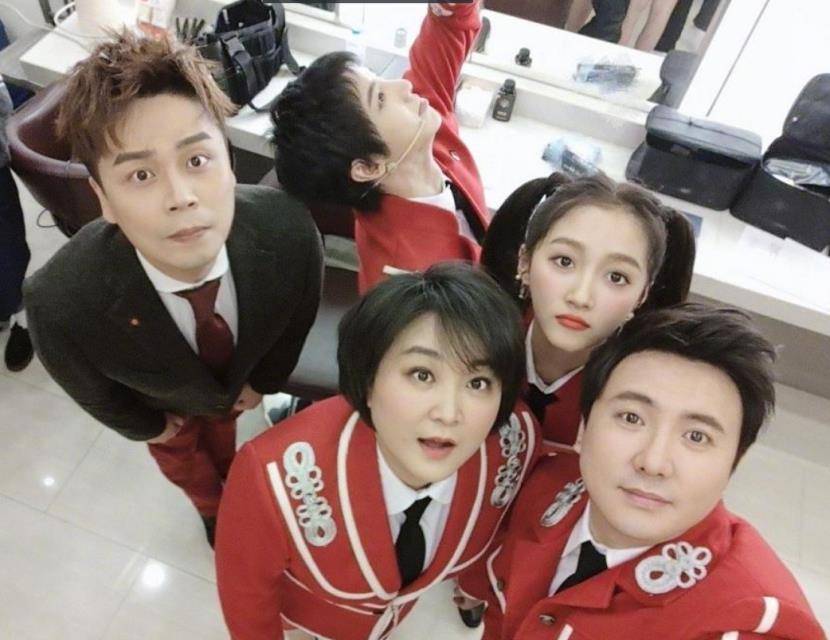 王牌6宋亚轩顶替泼水引不满 看清背后真相 华晨宇才是真的委屈 弟弟