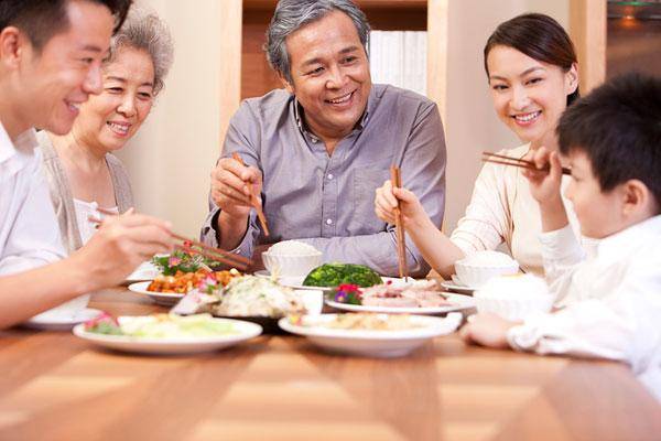 原創孩子吃飯慢急死家長四個辦法教孩子養成良好用餐習慣