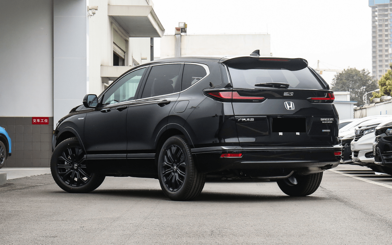 本田又一爆款suv主动降噪油耗49l主打务实3月卖出17714辆