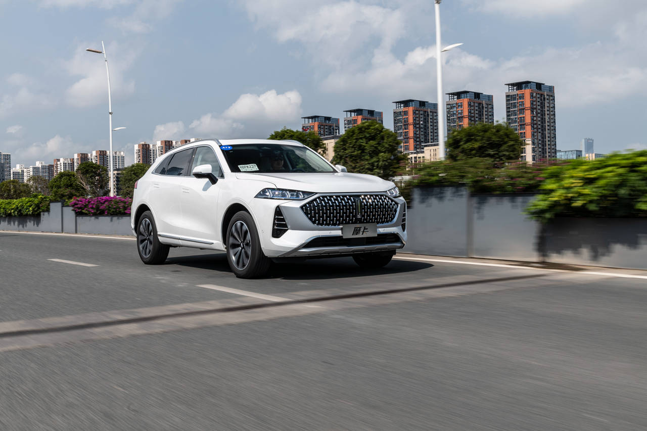 试驾wey摩卡用智能化配置捍卫燃油车的尊严