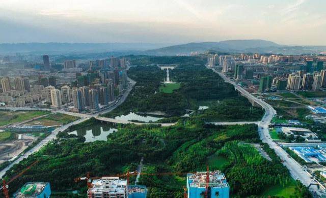 重庆的“巨无霸”公园，占地达2300亩，适合春游赏花，不收门票