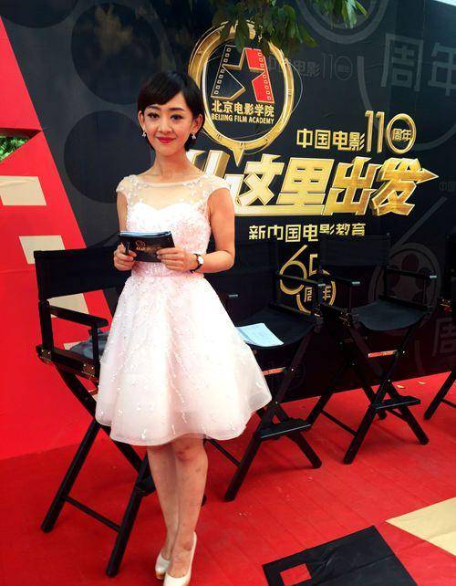 瑶淼熊猫眼抢镜43岁不美颜真成大婶儿了还是别放生图了吧