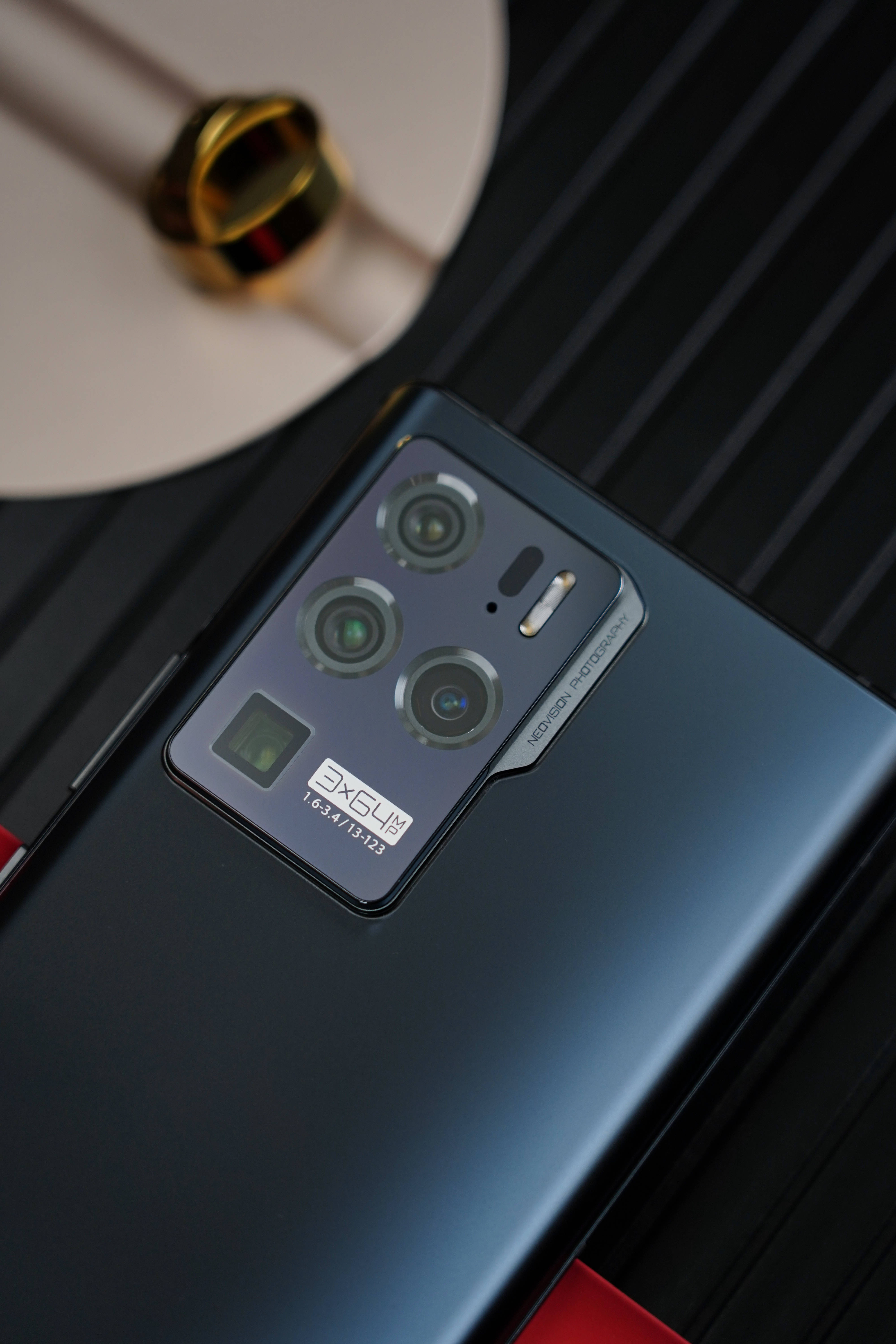 回归市场的诚意之作!中兴axon30 ultra上手体验