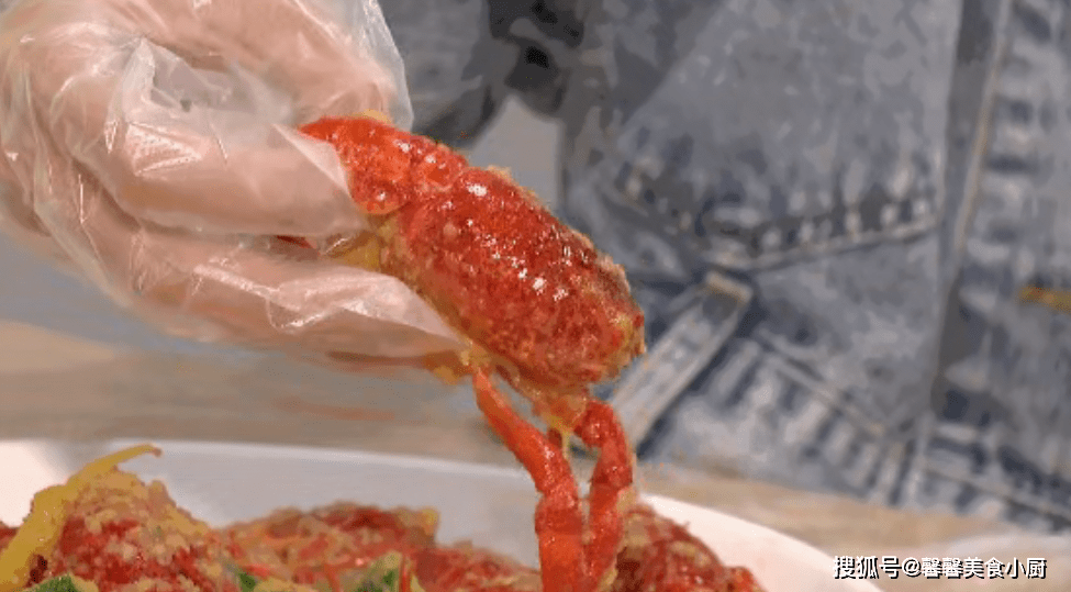 苏城蒜泥龙虾蒜香浓郁肉质紧实光看着就流口水美味