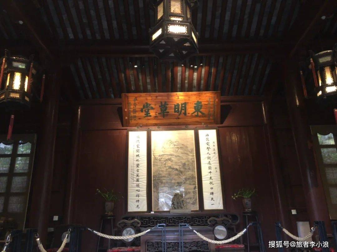 天一阁之于宁波,就像西湖之于杭州，历史悠久的私家藏书楼