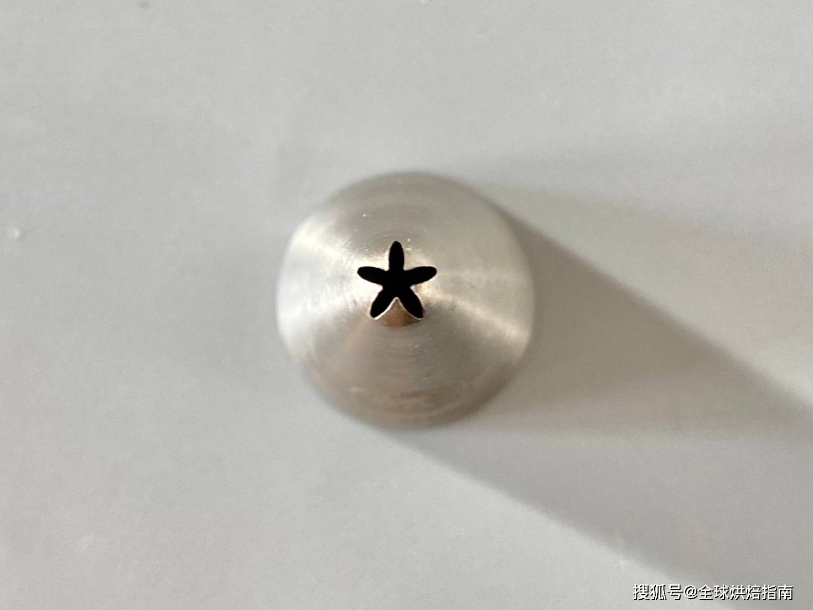 72張動圖教會你升級版裱花手法（二） 熱愛美食 第24张