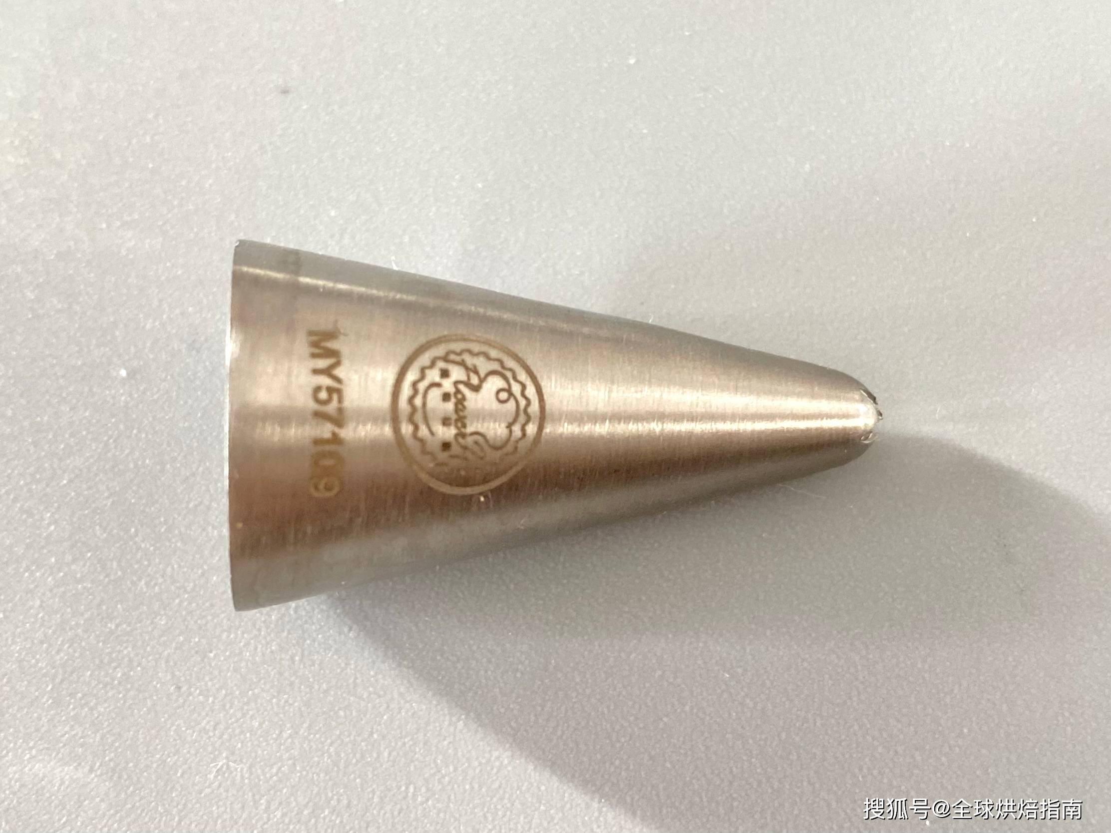 72張動圖教會你升級版裱花手法（二） 熱愛美食 第23张
