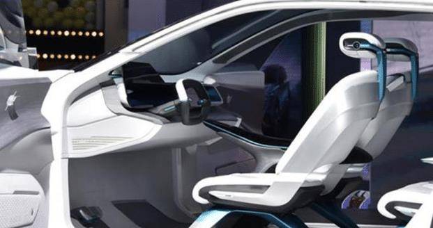 0t长安vision-v的车身长度大约为4米9左右,轴距约为2米8左右,车内的