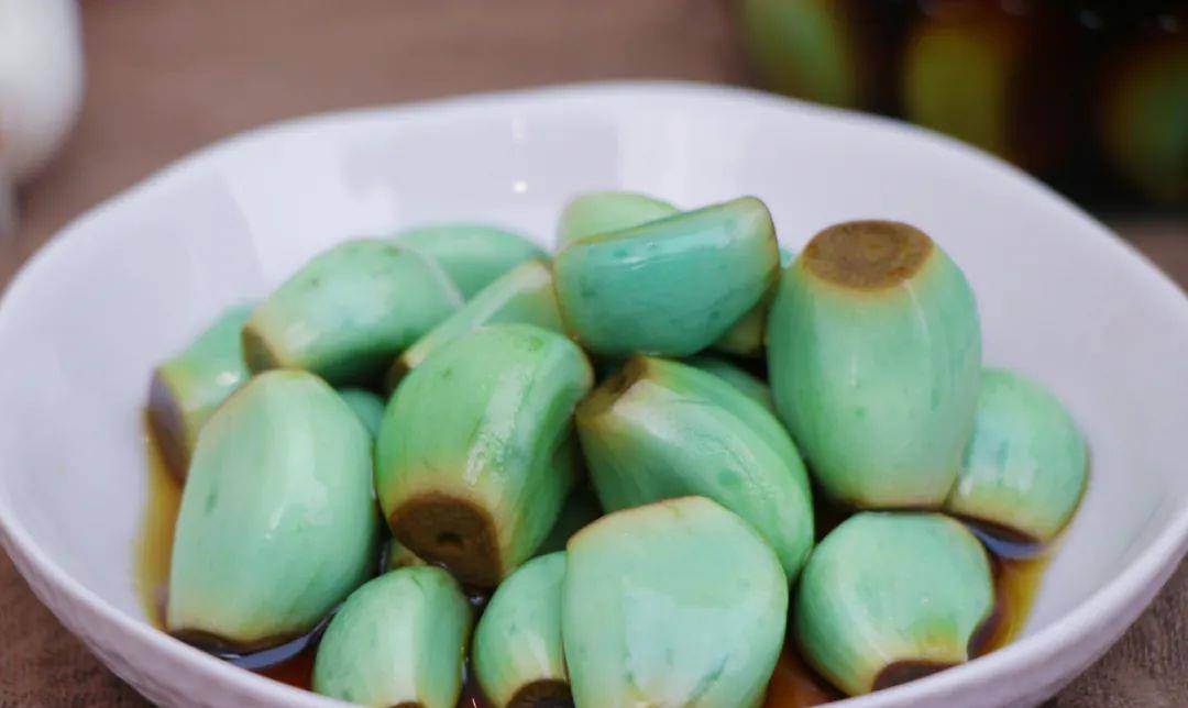 怎么做腊八蒜口感好 682826425e7a4463ab58799defce1911.jpeg