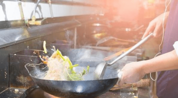 炒什么菜比较养锅 a09b7b6cde224707ac78d2b79eb9691c.png