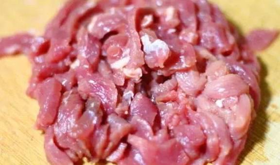 牛肉怎么切比较好切 aa9765326eb24521a7f846fba005f2cc.jpeg