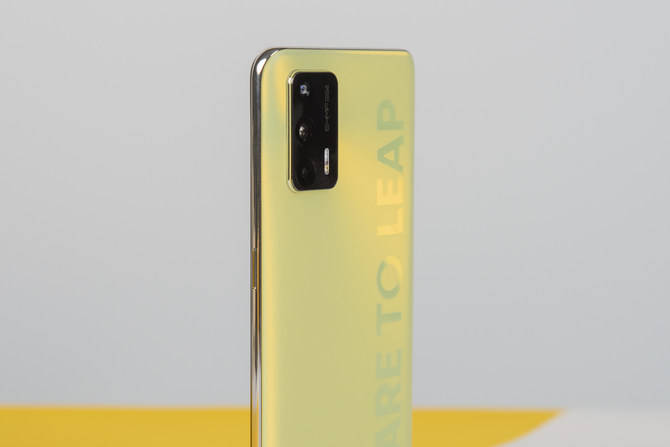 黑夜|realme 真我 Q3 Pro体验：千元旗舰 黑夜中的萤火虫