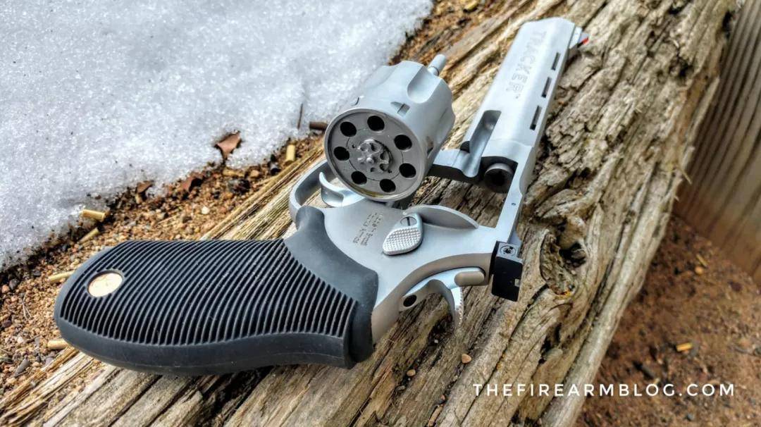 专打狐狸,土拨鼠,黄鼠狼的小口径转轮手枪,你见过吗?