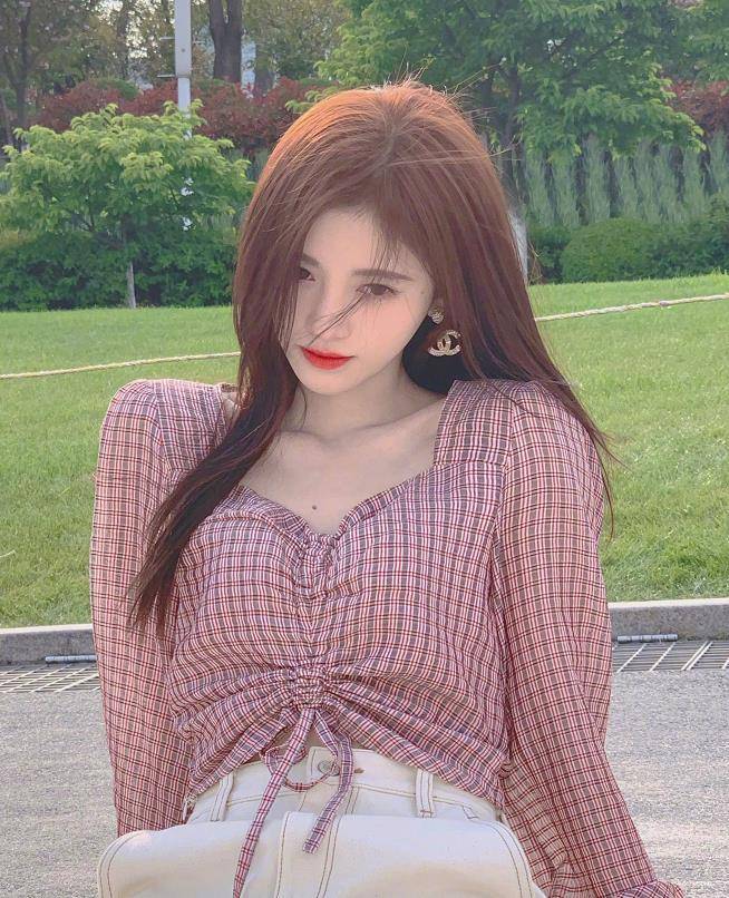 鞠婧祎染头发也要秀效果更显时尚洋气网友求同款颜色